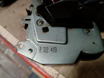 Deurslot mechaniek links BMW E36 51228122419 8122419 beschikbaar voor biedingen