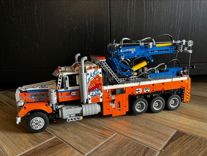 Lego technic 42128 Heavy-Duty Tow Truck, Kinderen en Baby's, Speelgoed | Duplo en Lego, Zo goed als nieuw, Lego, Complete set