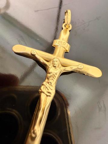Prachtige 14 karaats gouden kruis beschikbaar voor biedingen