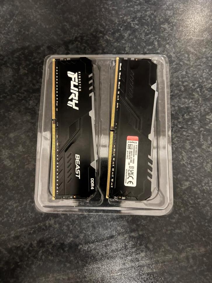 Gaming Geheugen RGB 64GB (2x32GB) DDR4 3200MT/CL16, Computers en Software, RAM geheugen, Zo goed als nieuw, Desktop, 64 GB, DDR4
