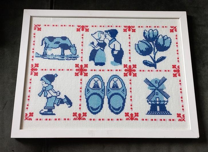 Delfts Blauw Borduurwerk in Lijst, Antiek en Kunst, Antiek | Kleden en Textiel, Ophalen of Verzenden