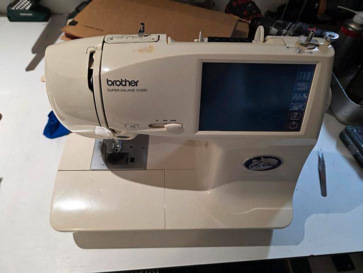 Brother Borduurmachine Super Galaxie 2100D, Hobby en Vrije tijd, Naaimachines en Toebehoren, Gebruikt, Naaimachine, Brother, Ophalen of Verzenden
