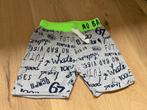 Korte broek maat 104 grijs met neon groene band, Ophalen, Zo goed als nieuw, Broek