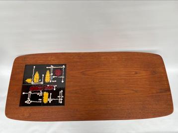 Vintage designertafel beschikbaar voor biedingen