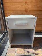 Nachtkastje Woood licht grijs - in goede staat, Huis en Inrichting, Slaapkamer | Nachtkastjes, Ophalen, Minder dan 45 cm, Zo goed als nieuw