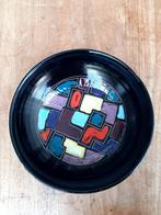 Leuke vintage schaal, gesigneerd,helaas een chip eraf, Ophalen, Overige stijlen, Schaal of Schalen