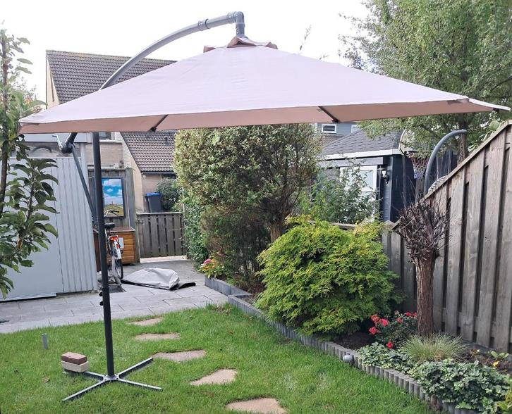 Zweefparasol, Tuin en Terras, Parasols, Gebruikt, Zweefparasol, 2 tot 3 meter, Ophalen