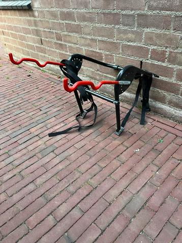 Fietsdrager beschikbaar voor biedingen