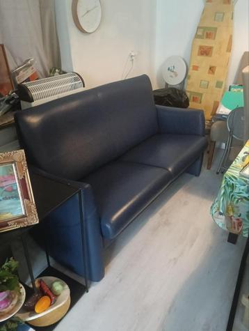 Leren bank en fauteuil zgan nu goedkoper €150 in Rotterdam beschikbaar voor biedingen