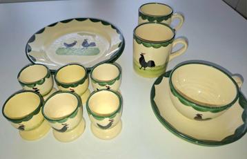 Vintage handgeschilderd (ontbijt)servies met kippen beschikbaar voor biedingen