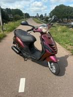Piaggio zip 4 takt brom, Fietsen en Brommers, Scooters | Piaggio, Ophalen, Zo goed als nieuw, Tweetakt, Zip