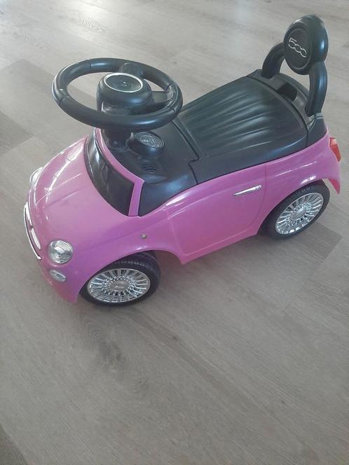 Roze Fiat 500 loopauto, Kinderen en Baby's, Speelgoed | Buiten | Voertuigen en Loopfietsen, Gebruikt, Loopvoertuig, Ophalen of Verzenden