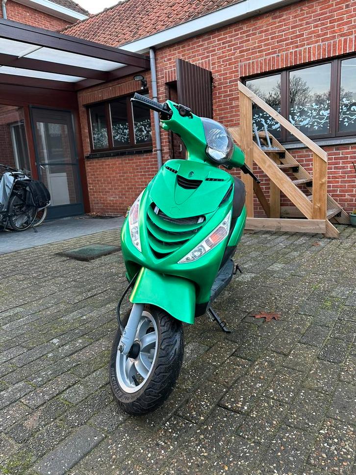 Piaggio zip 172 A1, Fietsen en Brommers, Scooters | Piaggio, Zo goed als nieuw, Zip, Tweetakt, Ophalen