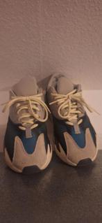 Yeezy Boost 700 Wave Runner - Maat 42,5, Overige kleuren, Ophalen of Verzenden, Sneakers of Gympen, Adidas