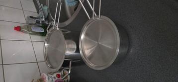 2 Eva trio pannen te koop beschikbaar voor biedingen