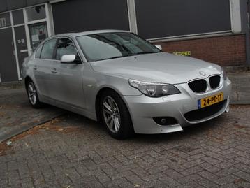 BMW 5-Serie 2.5 I / 525 AUTOMAAT/ 2004 Grijs beschikbaar voor biedingen