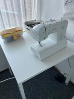 tafel metstoel/wit, Huis en Inrichting, Kunststof, Gebruikt, 50 tot 100 cm, Vierkant