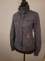 Royal Chicks donkerblauwe tussen jas
maat XS, Blauw, Ophalen of Verzenden, Zo goed als nieuw, Maat 34 (XS) of kleiner