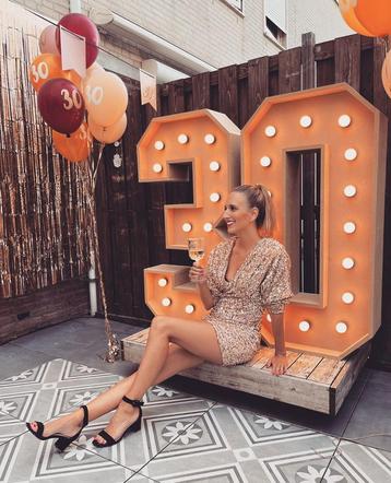 Lichtcijfers te huur #30 (andere cijfers ook beschikbaar) beschikbaar voor biedingen