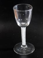 Slingerglas, antiek glas met witte spiraal, 1750. 557, Antiek en Kunst, Ophalen of Verzenden