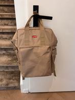 Levi’s rugtas, Ophalen of Verzenden, Zo goed als nieuw, Beige, 30 cm of meer