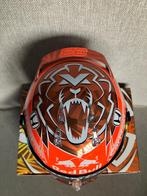 ✅ Max Verstappen 1:2 helm 2021 België Fanshop Red Bull RB16, Ophalen of Verzenden, Nieuw, Formule 1