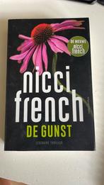 Nicci French - De gunst, Gelezen, Nicci French, Ophalen of Verzenden, Nederland