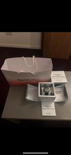 Nieuwe Swatch MoonSwatch Mission to Earthphase Grijs, Sieraden, Tassen en Uiterlijk, Horloges | Heren, Overige materialen, Polshorloge