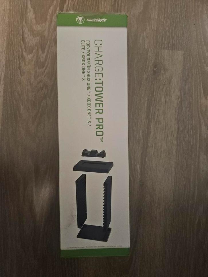 Snakebyte Charge:Tower Pro - Xbox Controller Oplader, Spelcomputers en Games, Spelcomputers | Xbox | Accessoires, Nieuw, Xbox One