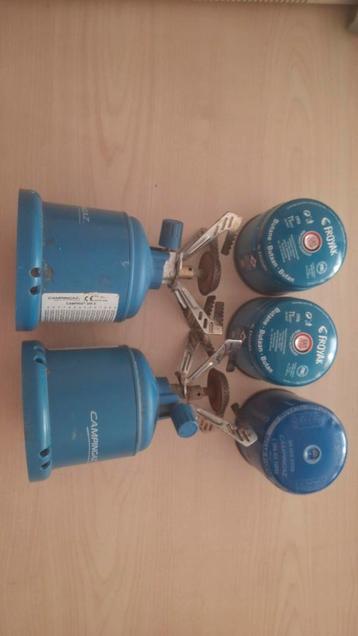 2 Campingaz branders + 5 gascartridges beschikbaar voor biedingen