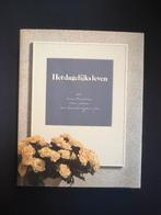 Boek Het dagelijks leven 100 jaar Albert Heijn, Ophalen of Verzenden, Zo goed als nieuw, Overige onderwerpen, Pierre Janssen