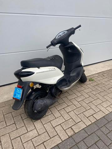 Piaggio Fly 125cc beschikbaar voor biedingen