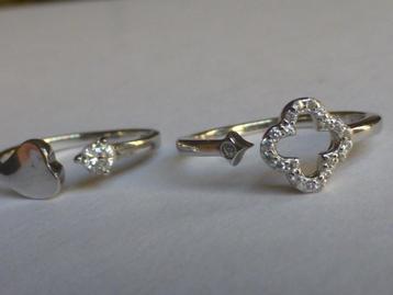 set van 2 Zilveren Ringen met Zirkonia/ verstelbaar / NIEUW beschikbaar voor biedingen