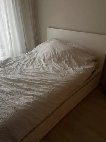 IKEA MALM BED (140x200)