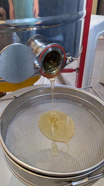 100% Pure Honing uit Sassenheim – Rechtstreeks van de Imker beschikbaar voor biedingen
