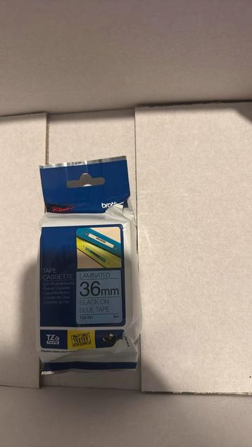 Brother TZe-561 zwart op blauw tape cassette beschikbaar voor biedingen