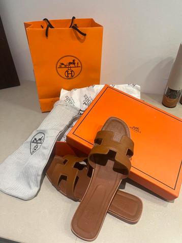 Hermes Oran sandalen beschikbaar voor biedingen