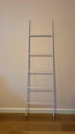 Kledingrek kledingladder wit met hout VTwonen, Kleding | Dames, Kledingrekken, Ophalen of Verzenden, Zo goed als nieuw