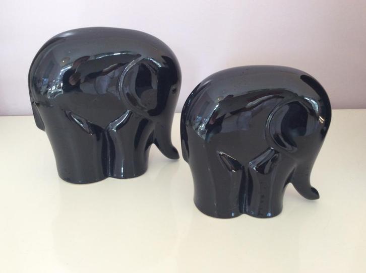 Vintage Beeldje Olifant  Zwart Elki Steengoed Keramiek, Verzamelen, Beelden en Beeldjes, Zo goed als nieuw, Dier, Ophalen