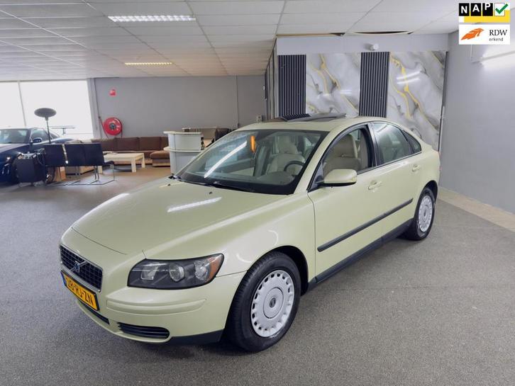 Volvo S40 1.8 Momentum Apk Nieuw,2e eigenaar,Unieke kilomete, Auto's, Volvo, Bedrijf, Te koop, S40, ABS, Airbags, Airconditioning