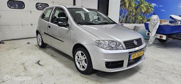 Fiat Punto 1.2-16V 3drs SportSound Airco L.M. velgen, Auto's, Fiat, Te koop, Punto, ABS, Airbags, Airconditioning, Alarm, Centrale vergrendeling