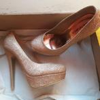 pumps, Verzenden, Beige, Zo goed als nieuw, Schoenen met hoge hakken