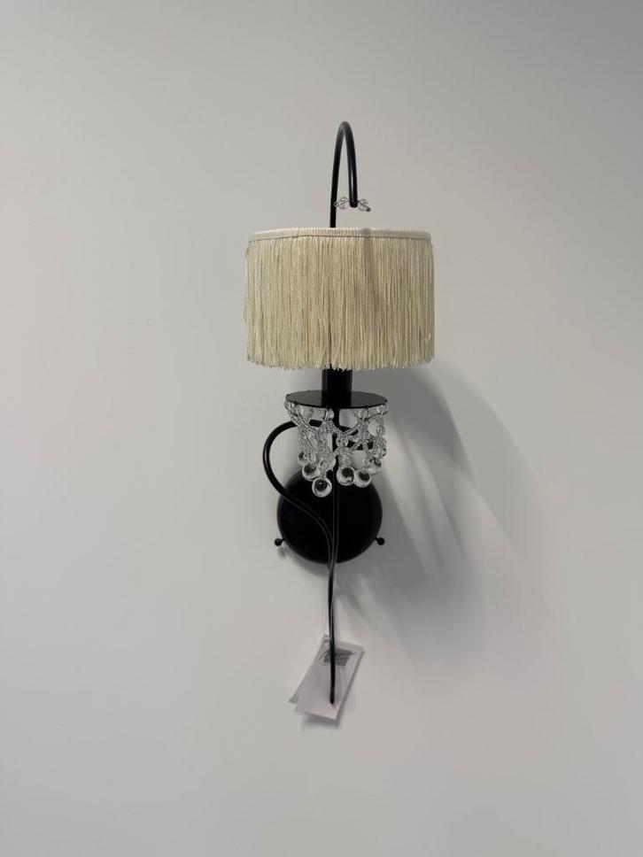 Wandlamp  frame : zwart metaal  Kap: beige, Huis en Inrichting, Lampen | Wandlampen, Zo goed als nieuw, Metaal, Stof, Ophalen