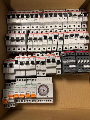 Doos schakelmateriaal ABB  beschikbaar voor biedingen