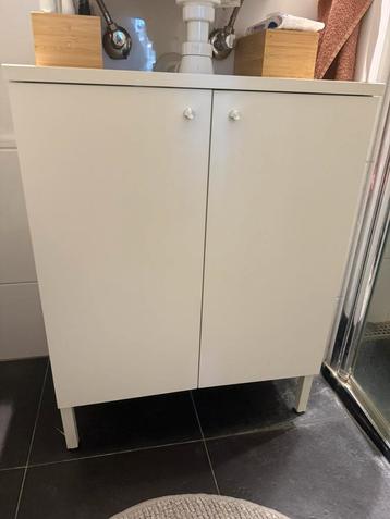 IKEA gootsteen badkamerkastje beschikbaar voor biedingen