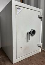 Zware Brandkast / GRADE 1 / Kluis  /garagekluis / RDW 155kg, Huis en Inrichting, Brandblussers en Brandkasten, Ophalen, Brandkast