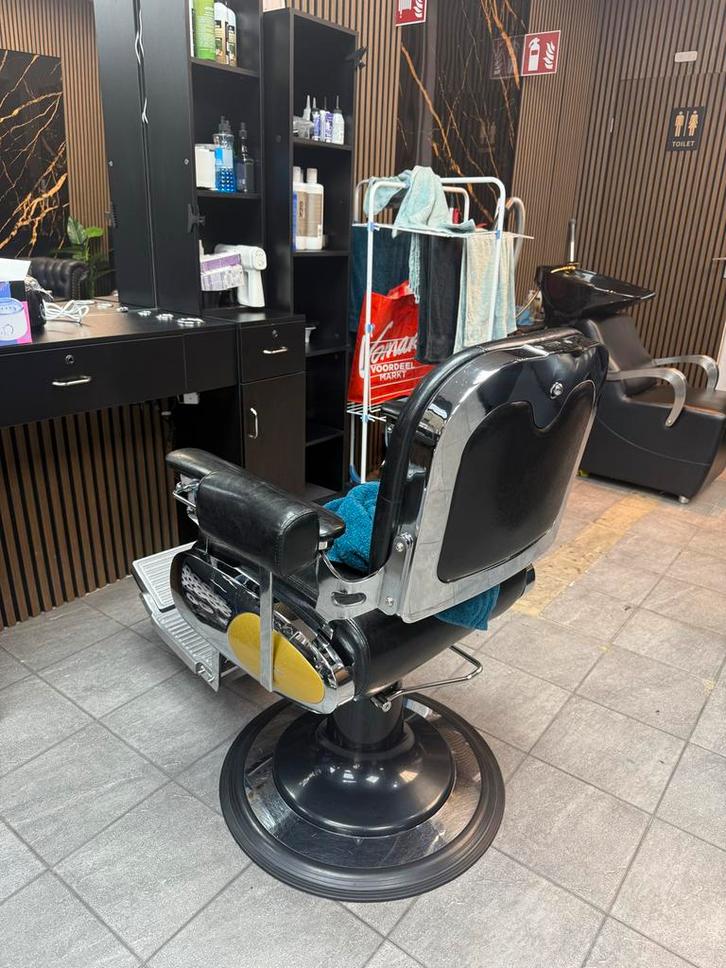 Vintage Kapperstoel, Huis en Inrichting, Stoelen, Gebruikt, Eén, Metaal, Zwart, Ophalen of Verzenden