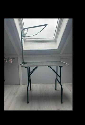 Trimtafel 86x 51x 78 cm beschikbaar voor biedingen