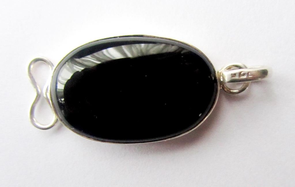 Opmerkelijke 925 zilver hanger met onyx, Sieraden, Tassen en Uiterlijk, Antieke sieraden, Ophalen, Zilver, Hanger, Met edelsteen