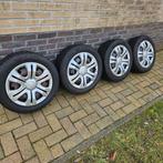 Set wielen Skoda Fabia 2 – bijna nieuwe banden!, Voorwielaandrijving, 4 stoelen, Origineel Nederlands, Handgeschakeld